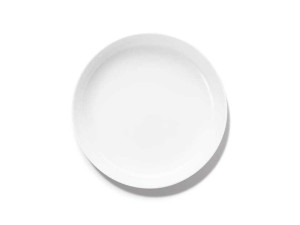 Фарфоровая тарелка