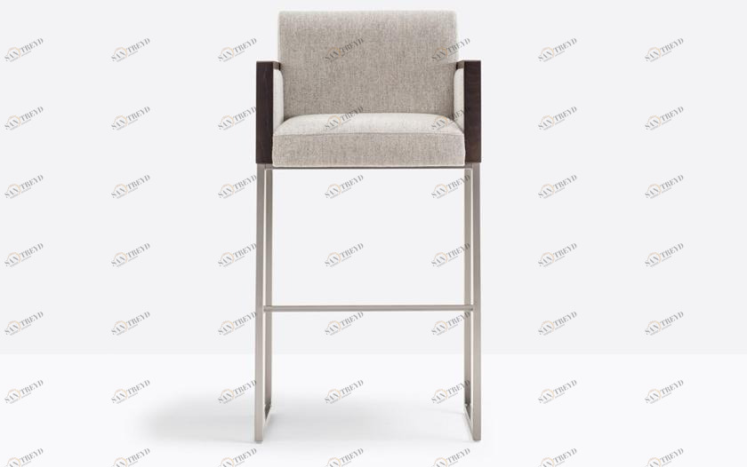 Pedrali Высокий табурет с подлокотниками Box 747