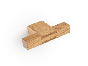 Дубовая ручка