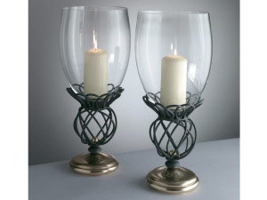 Железный и стеклянный подсвечник