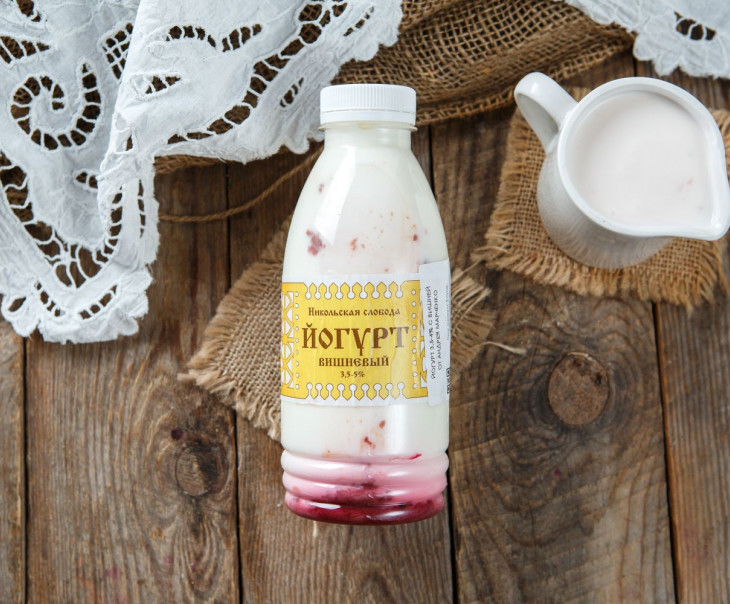 765 Йогурт вишневый 3,5-4% Вкусляндия 