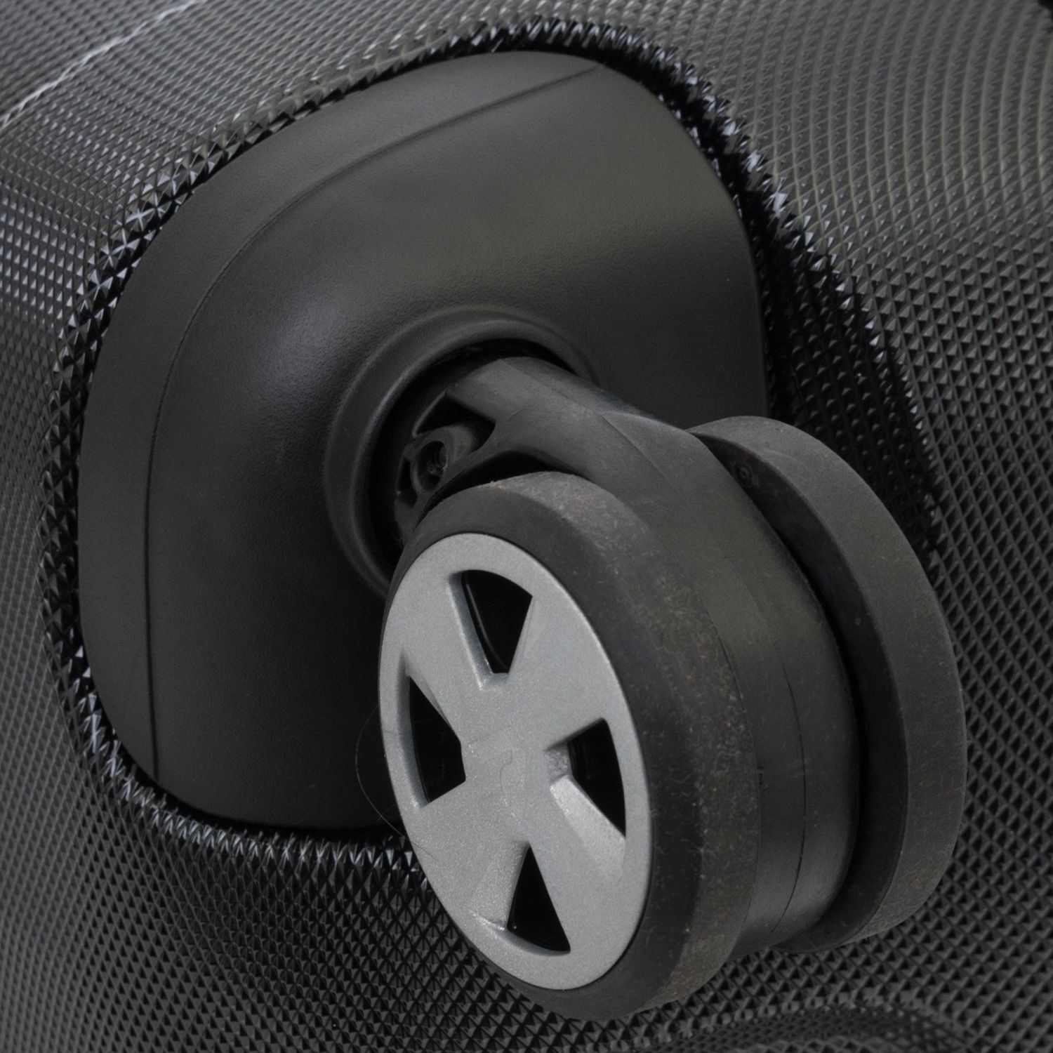 5466-0101 Чемодан 5466 Uno Zsl Premium Medium Luggage ML Roncato Uno ZSL Premium 2.0  - Вид №4