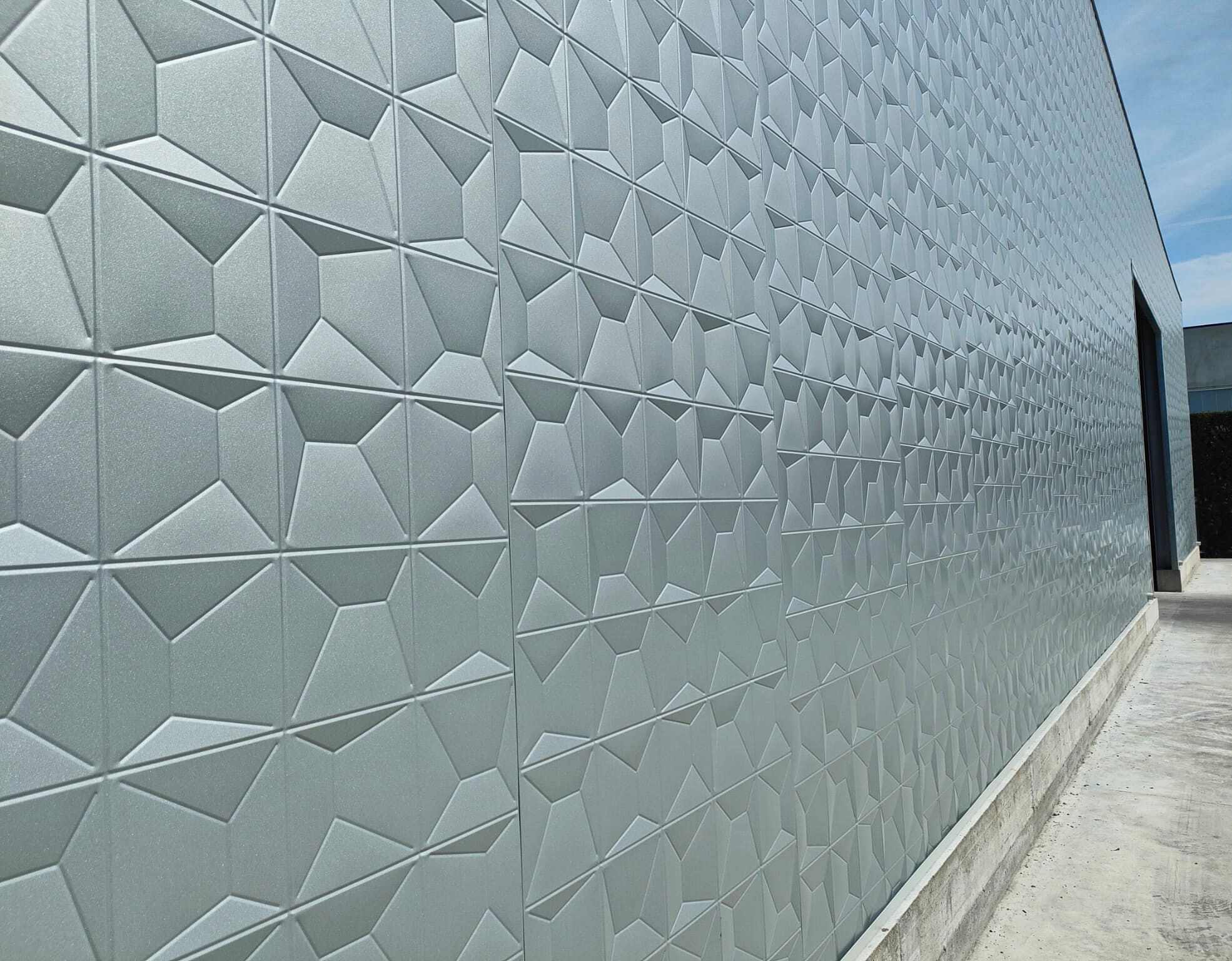 Изолированная металлическая панель для фасада ELCOM SYSTEM ТЕРМОПАРЕТЫ® ARCH-00147678 - Вид №7