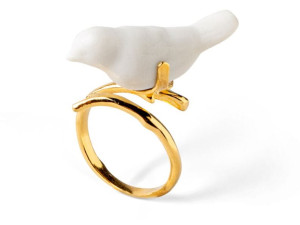 Кольцо с золотым листом