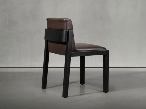 Кожаный мягкий стул