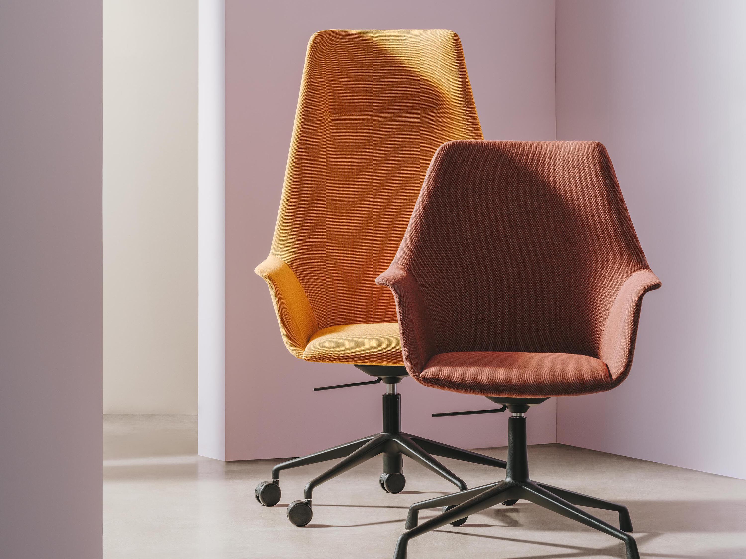 Вращающееся офисное кресло с высокой спинкой Andreu World Gala Executive ARCH-00089171 - Вид №1