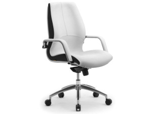 Кожаное вращающееся офисное кресло