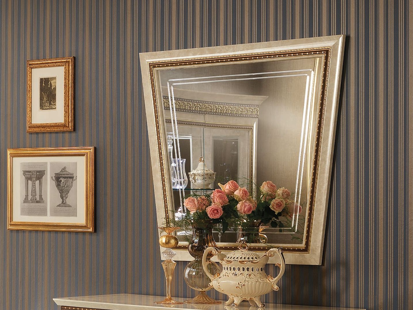 Деревянное зеркало с рамкой Arredoclassic фантазия ARCH-00124574