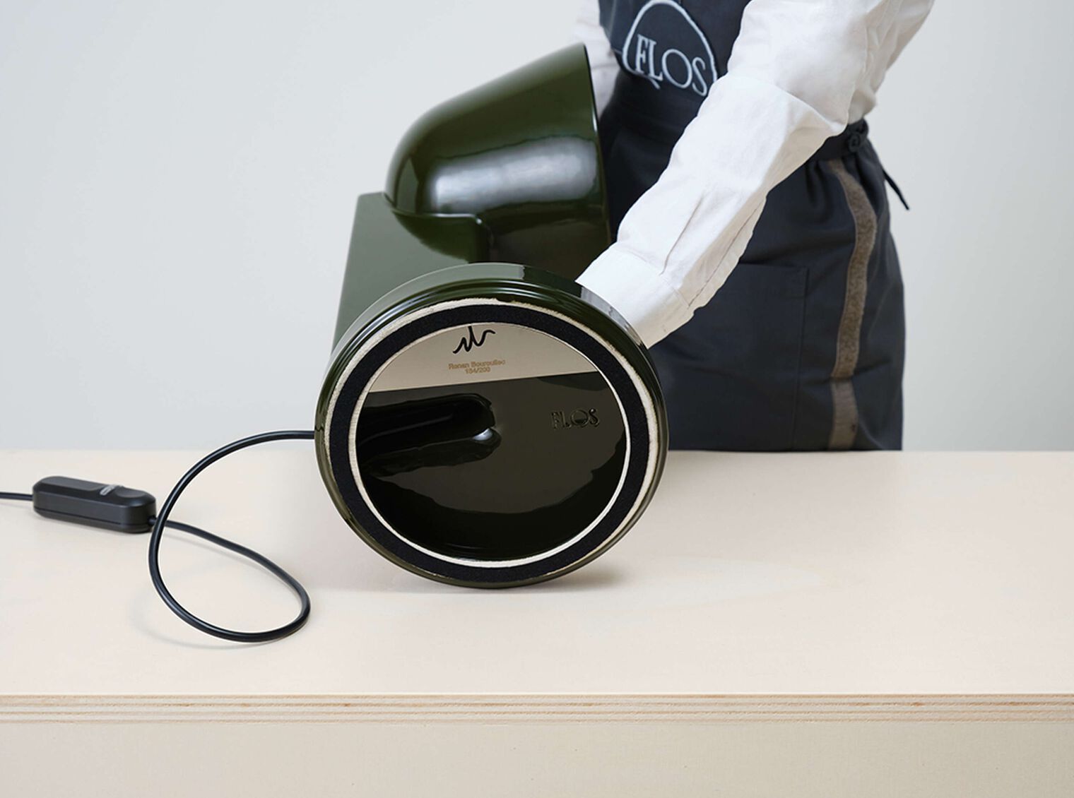 Керамическая светодиодная настольная лампа In Stock Flos ARCH-00073740 - Вид №1