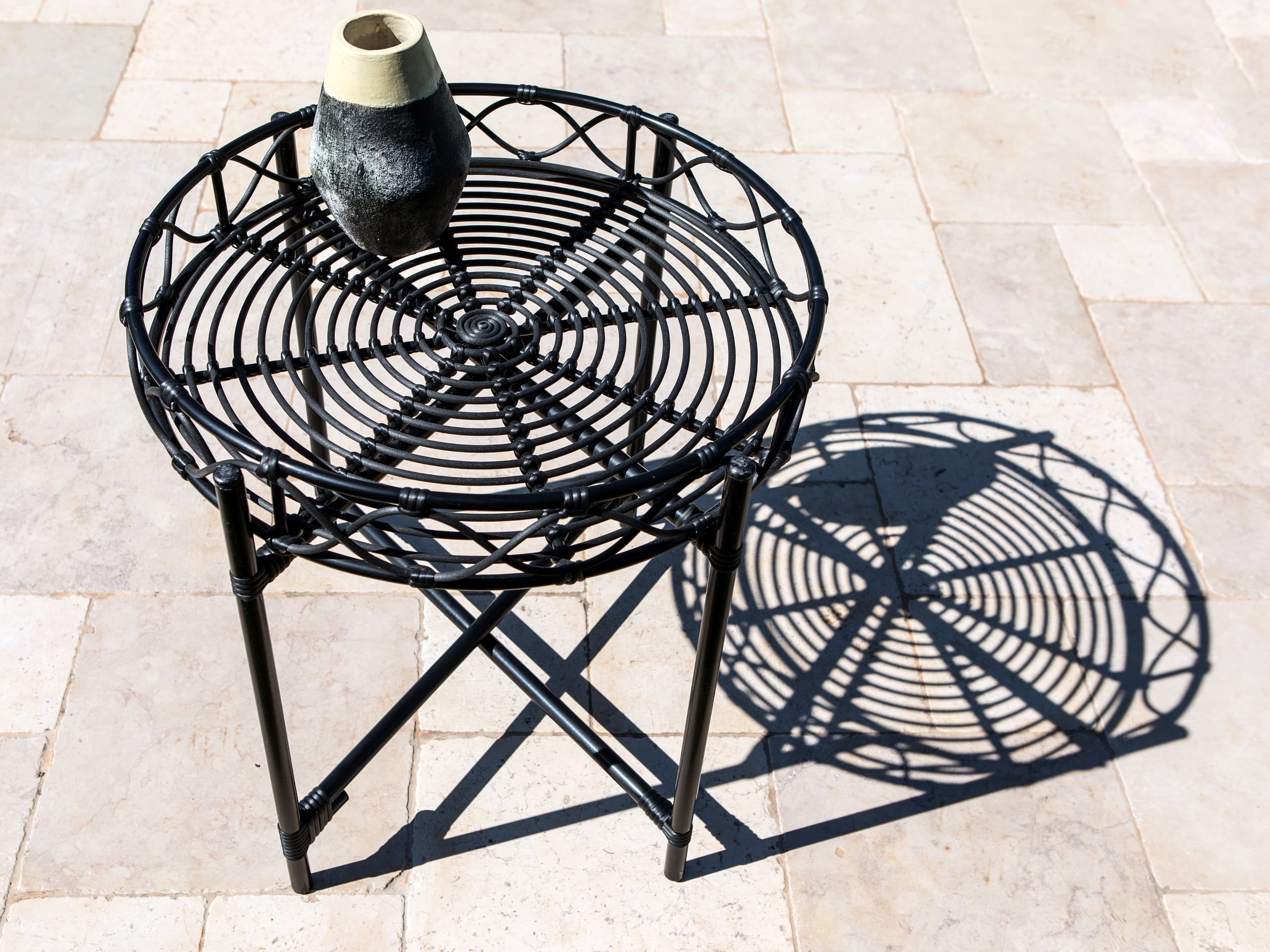 Алюминиевый круглый журнальный столик cbdesign Мелодия ARCH-00012387 - Вид №2