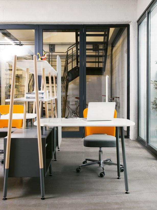 Sesta Офисное кресло из ткани с 5 спицами на колесиках Blog Bg-542 - Вид №4