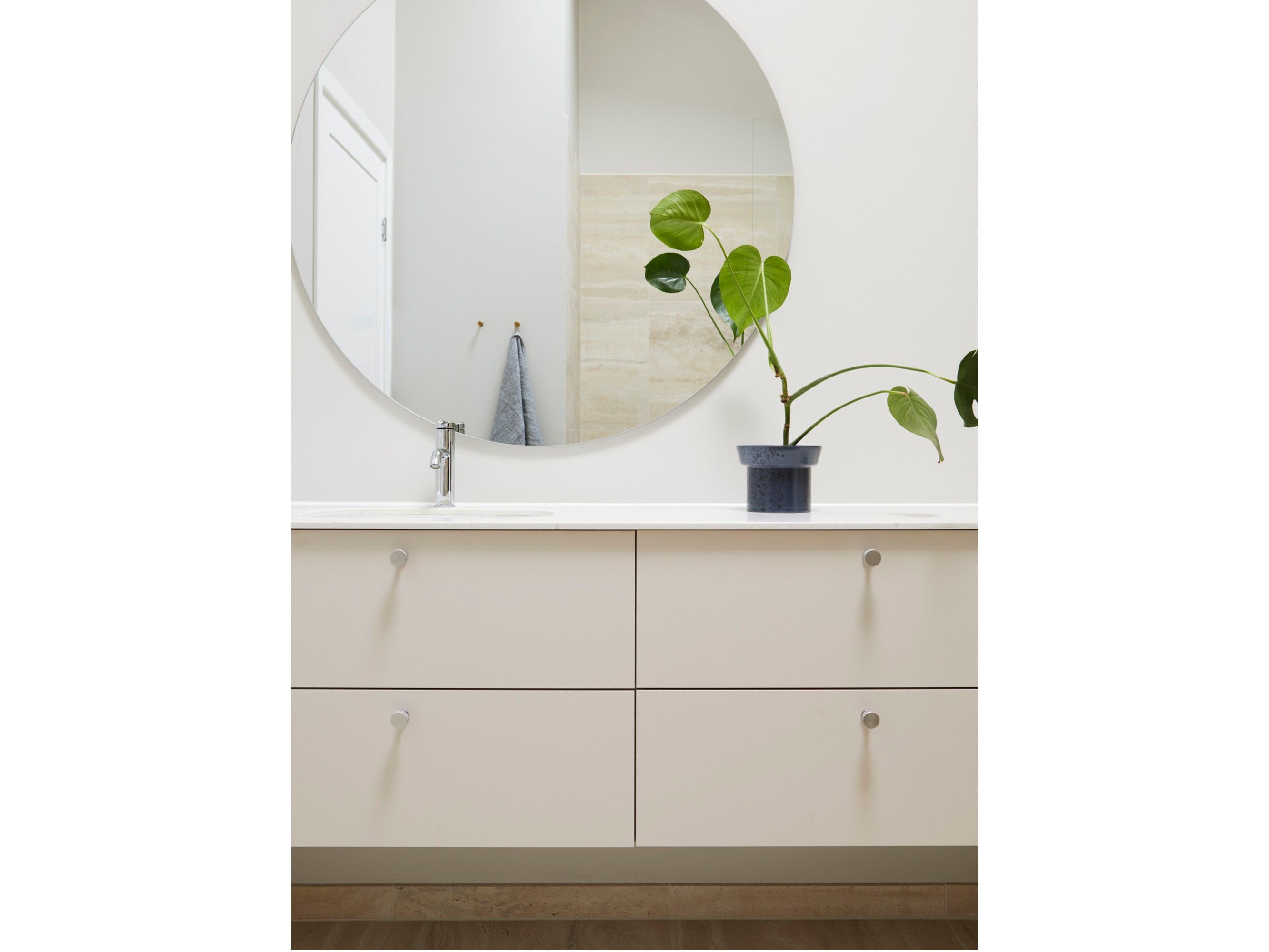 Вешалка для одежды / латунная ручка Form & Refine Angle ARCH-00151150 - Вид №2