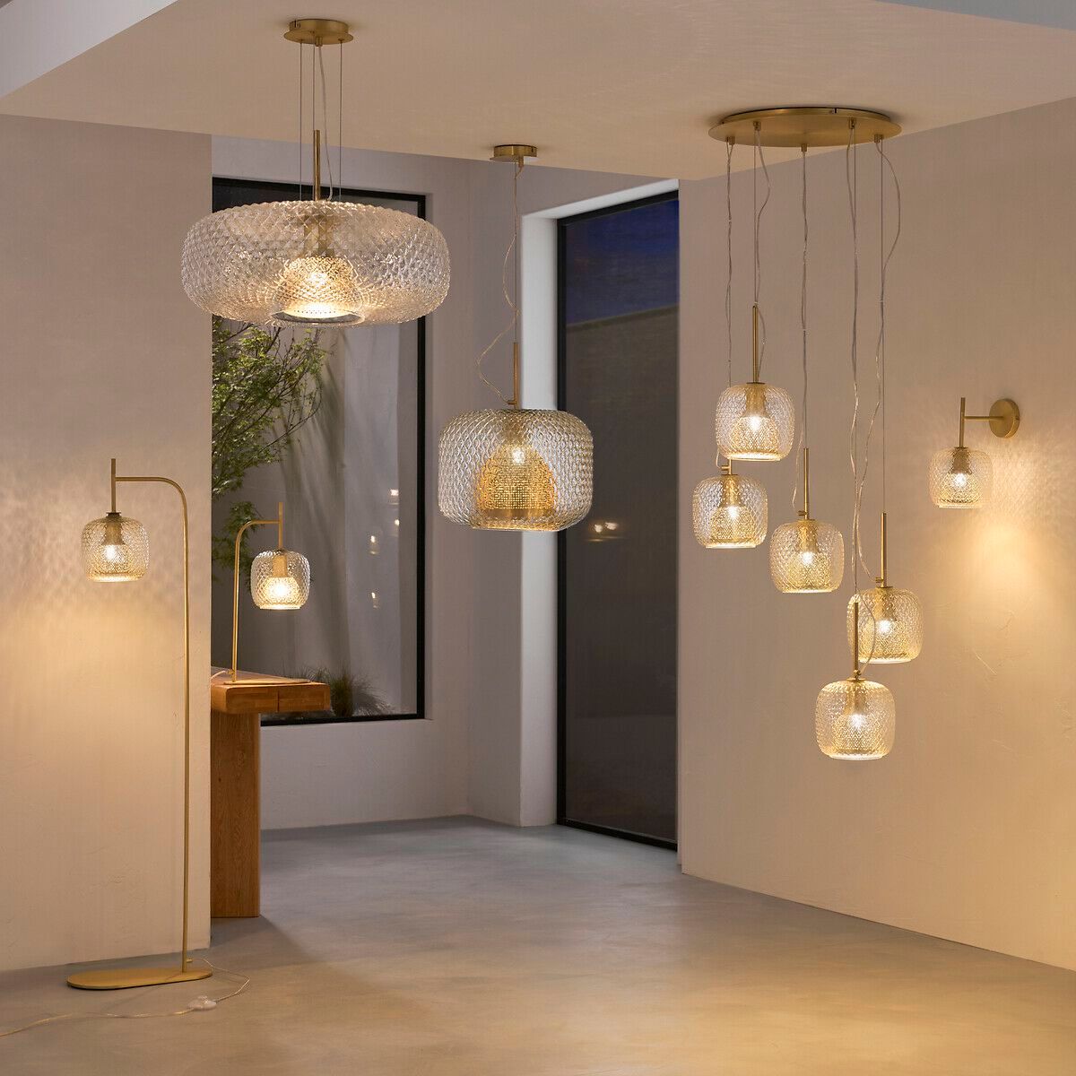 Стеклянный подвесной светильник AMPM Mistinguett ARCH-00108702 - Вид №1