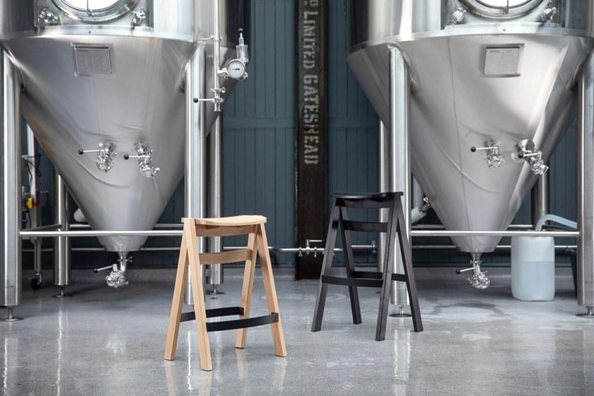 Deadgood Высокий штабелируемый табурет из дуба с подставкой для ног  Lsm - lsh  - Вид №9