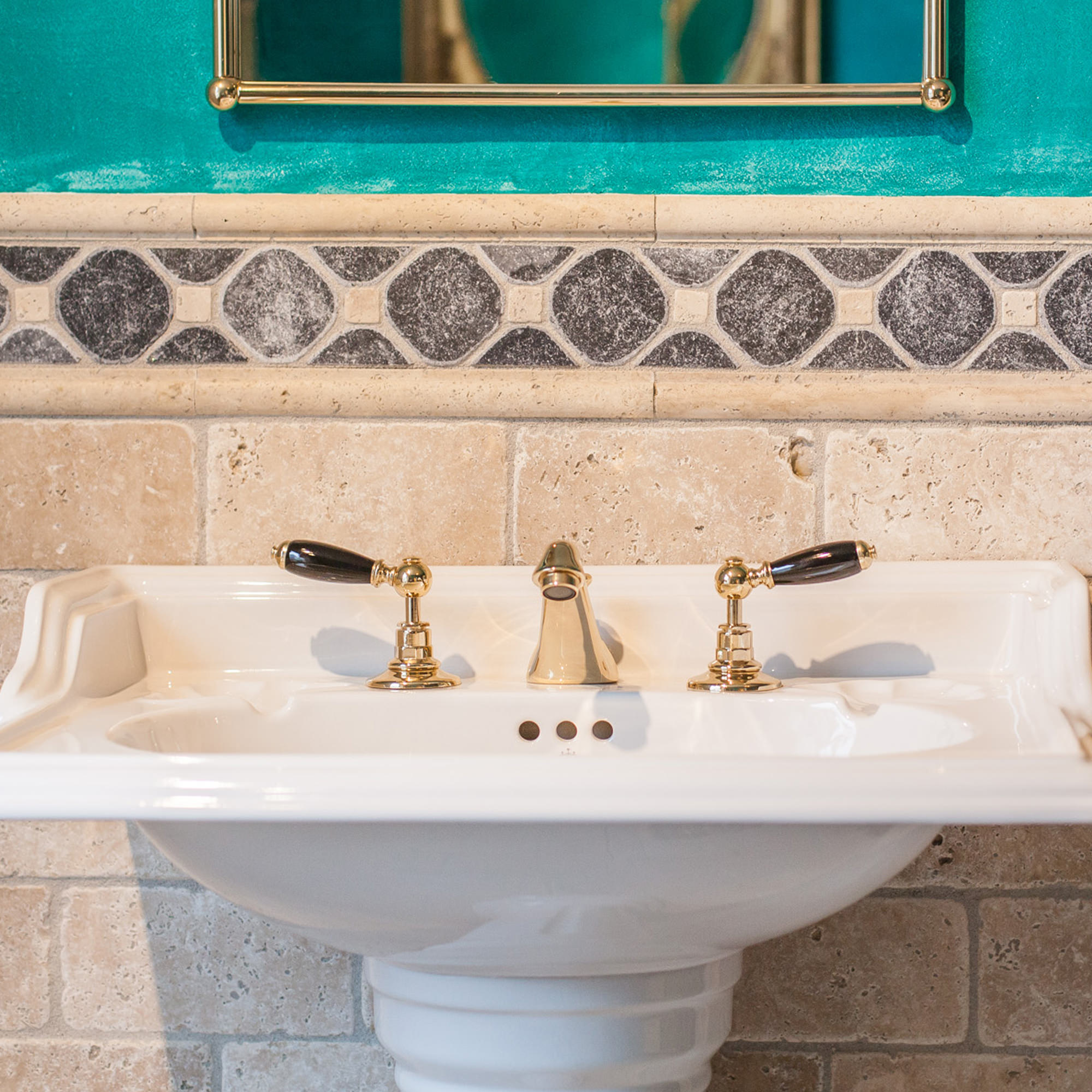 Traditional bathrooms БРАЙТОН смеситель для умывальника на 3 отверстия Tb400.514bl.nk  - Вид №2