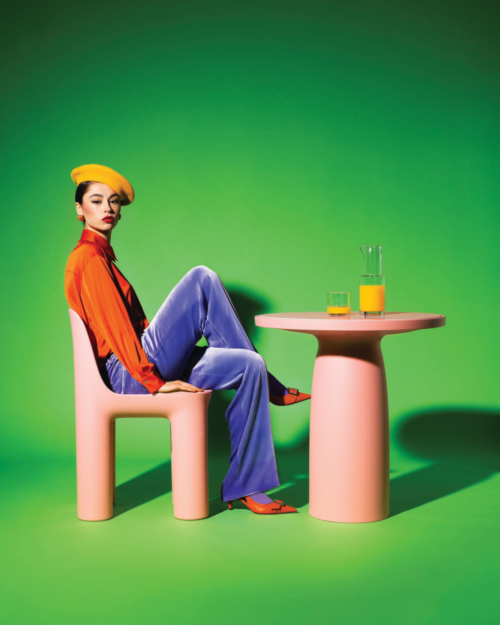 Обеденный стол из полиэтилена со стеклянной столешницей Qeeboo Toto, Totino, Tata ARCH-00036597 - Вид №4