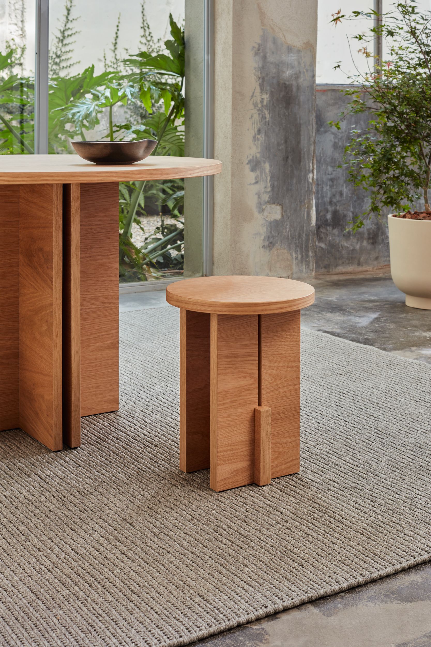 Круглый дубовый садовый стол Hobby Flower барды ARCH-00143005 - Вид №1