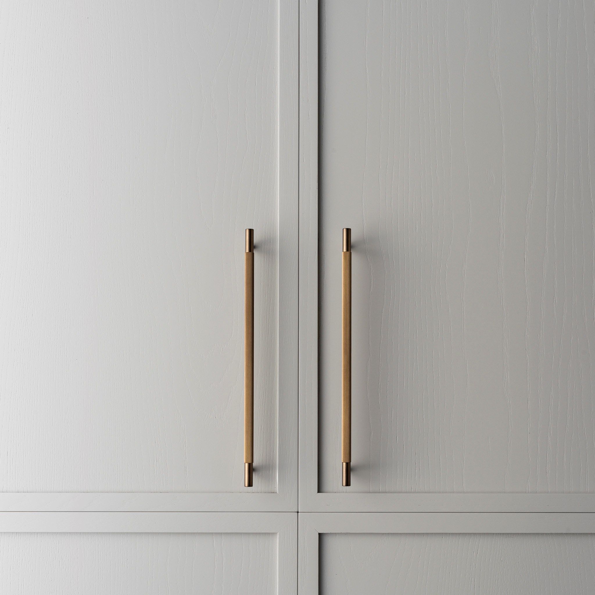 Латунь мост мебельная ручка Lo & Co Interiors LINEAR ARCH-00068486 - Вид №6