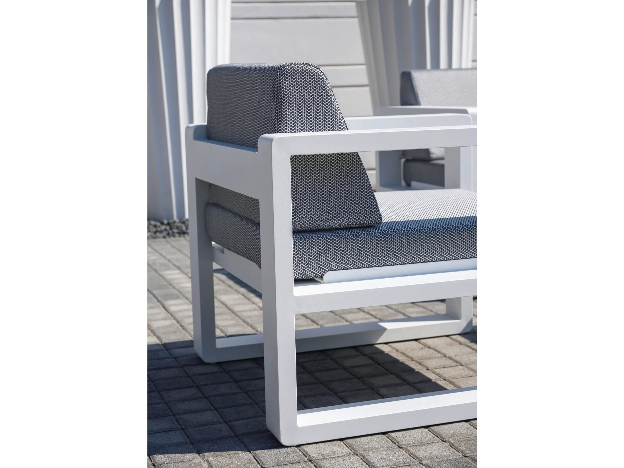 Алюминиевое садовое кресло с подлокотниками 10Deka Delaz ARCH-00014055