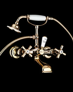 UTCI133 Кран для ванны настенный City