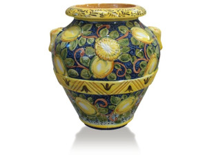 Терракотовый горшок