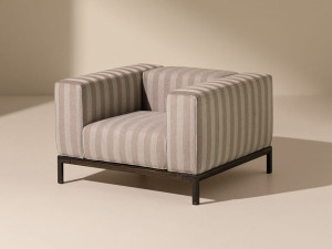 Тканевое садовое кресло с подлокотниками