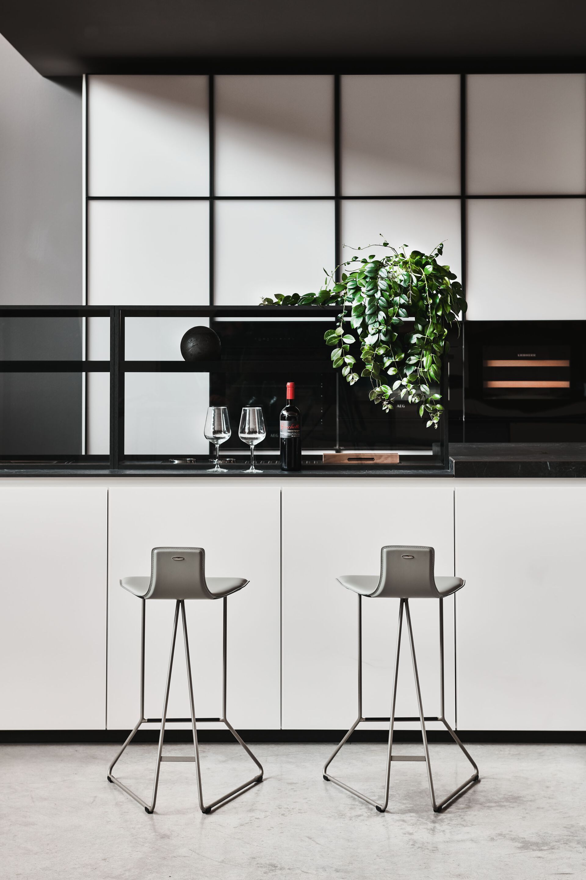 Высокий кожаный стул Cattelan italia PEPE ARCH-00025125 - Вид №1