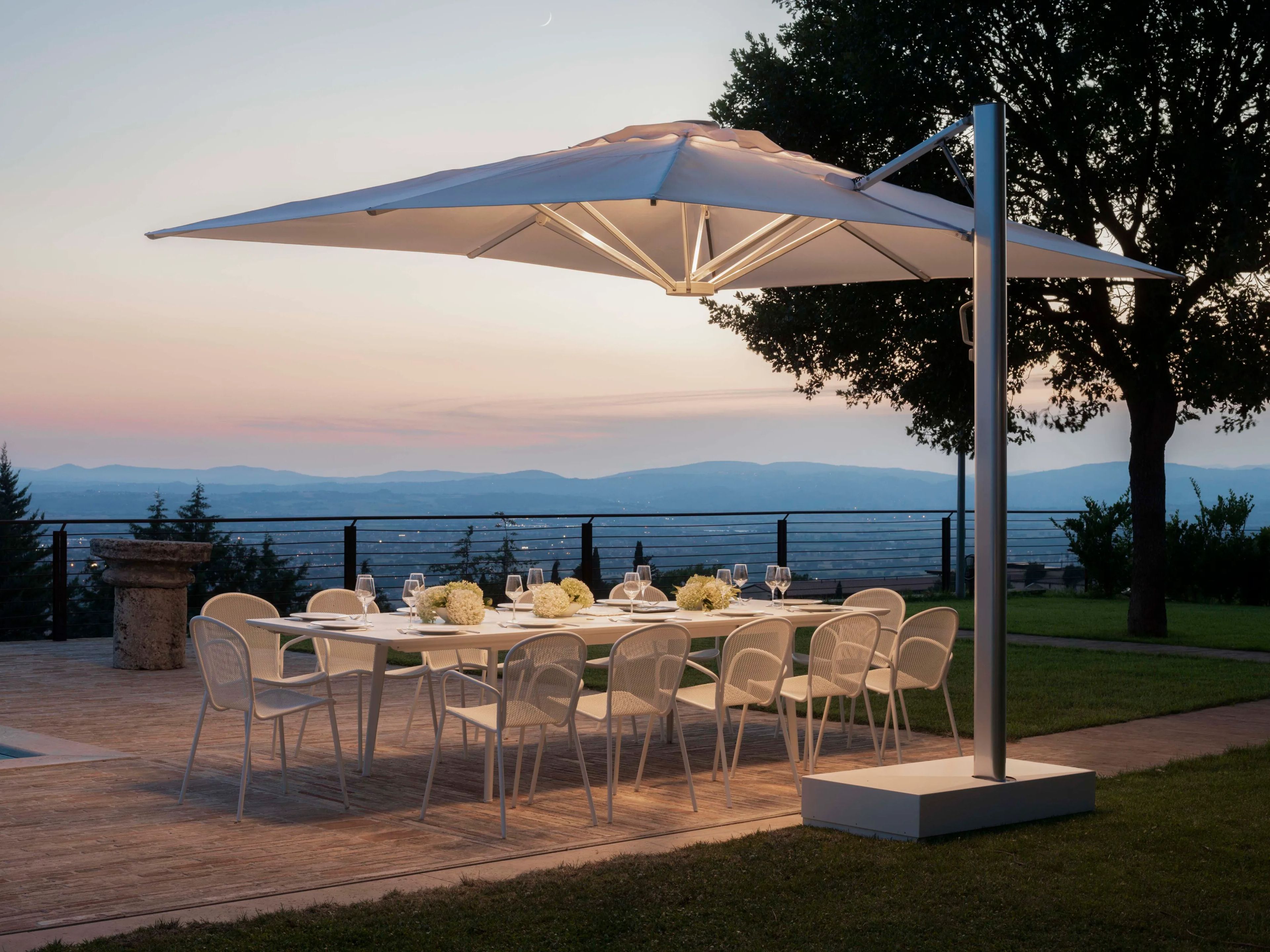 Прямоугольный поворотный зонтик из акриловой ткани emu Trevi ARCH-00141202 - Вид №1