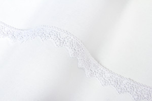 3112 Гипюр 28 мм в пакете Турция белый Gamma