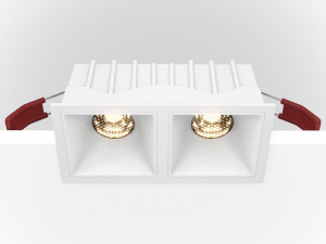 Несколько светодиодных утопленных прожекторов