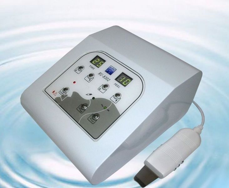 36655 Аппарат ультразвукового пилинга и чистки лица RU-8302 AURO 