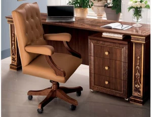 Arredoclassic Кожаное кресло руководителя с подлокотниками Modigliani