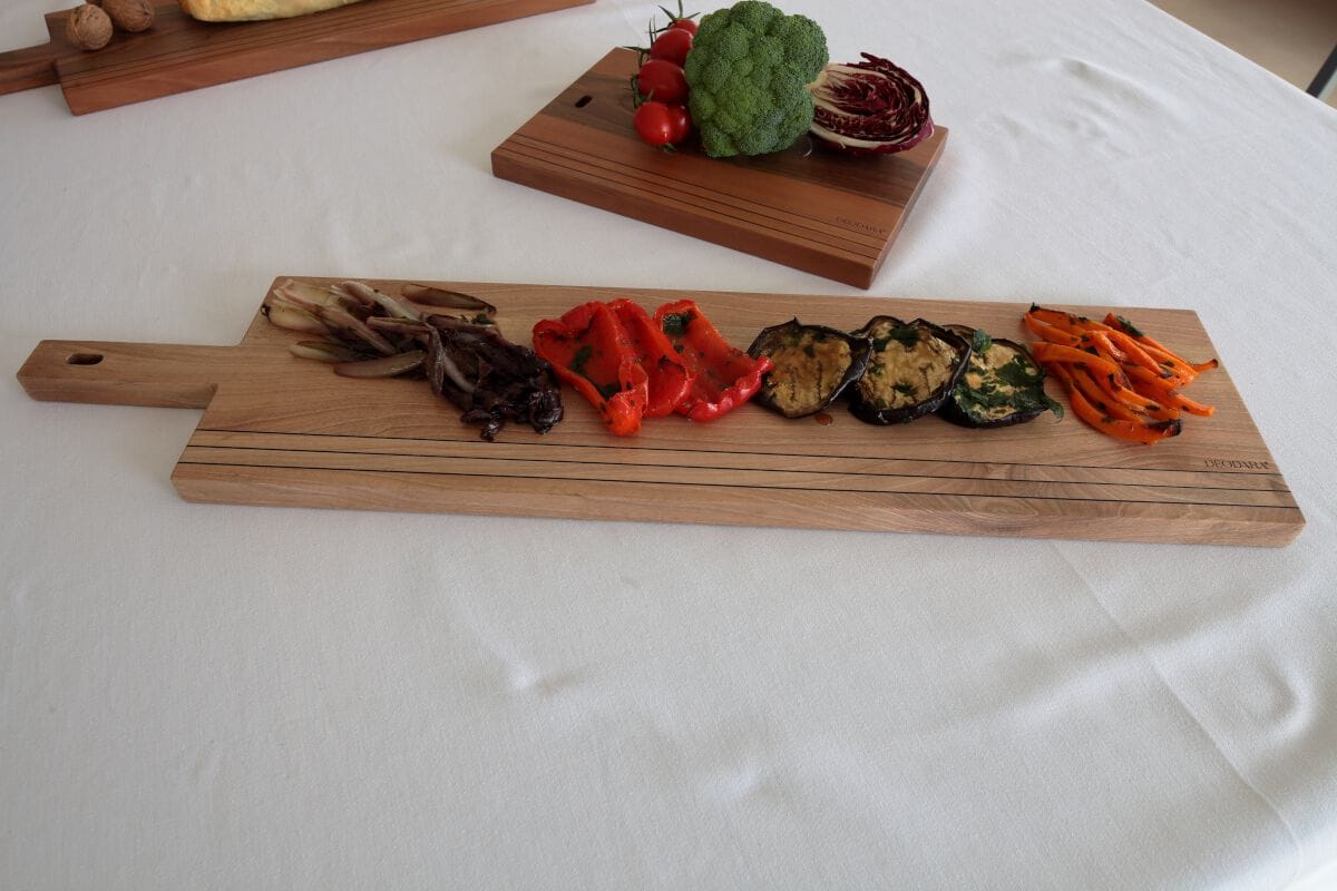 Прямоугольная сервировочная доска из грецкого ореха с ручкой Deodara Linear ARCH-00073836 - Вид №6