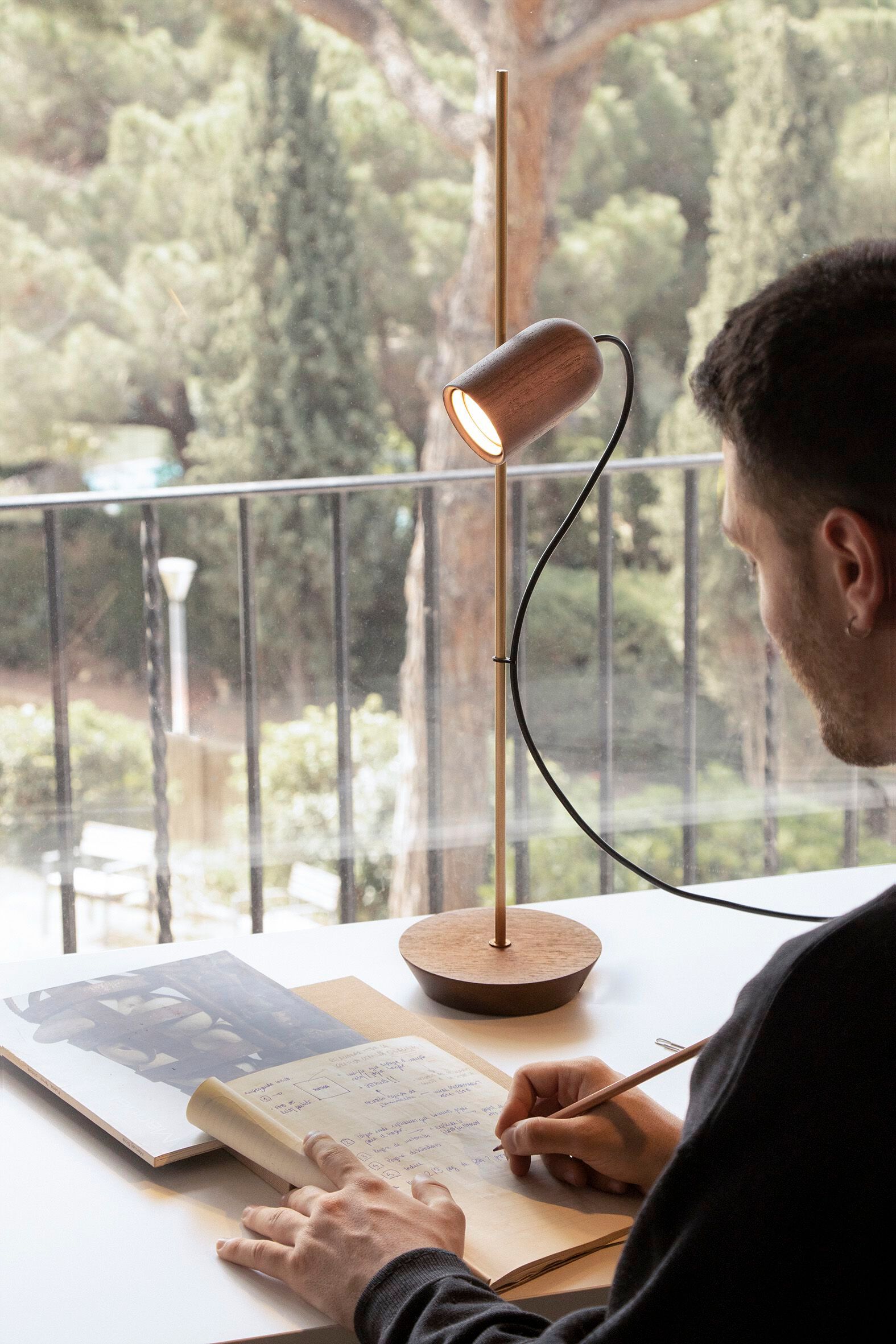 Грецкий орех регулируемая светодиодная настольная лампа NOMON Onfa ARCH-00042548 - Вид №10