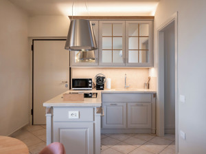 Кухня с полуостровом на заказ