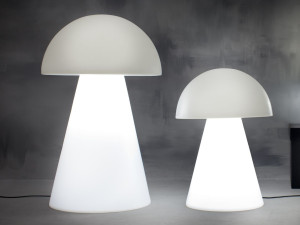 Светодиодный напольный светильник из полиэтилена