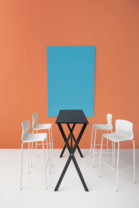 Стул из инженерного пластика