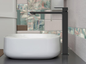 Высокий смеситель для раковины