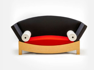 Шерстяное кресло с фанерной основой