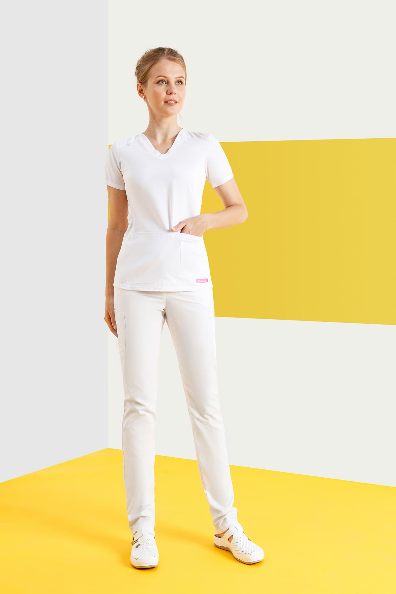 67980 Блузка женская WHITE (белый) GVENN  Медицинская одежда  размер 46 (M)  - Вид №3