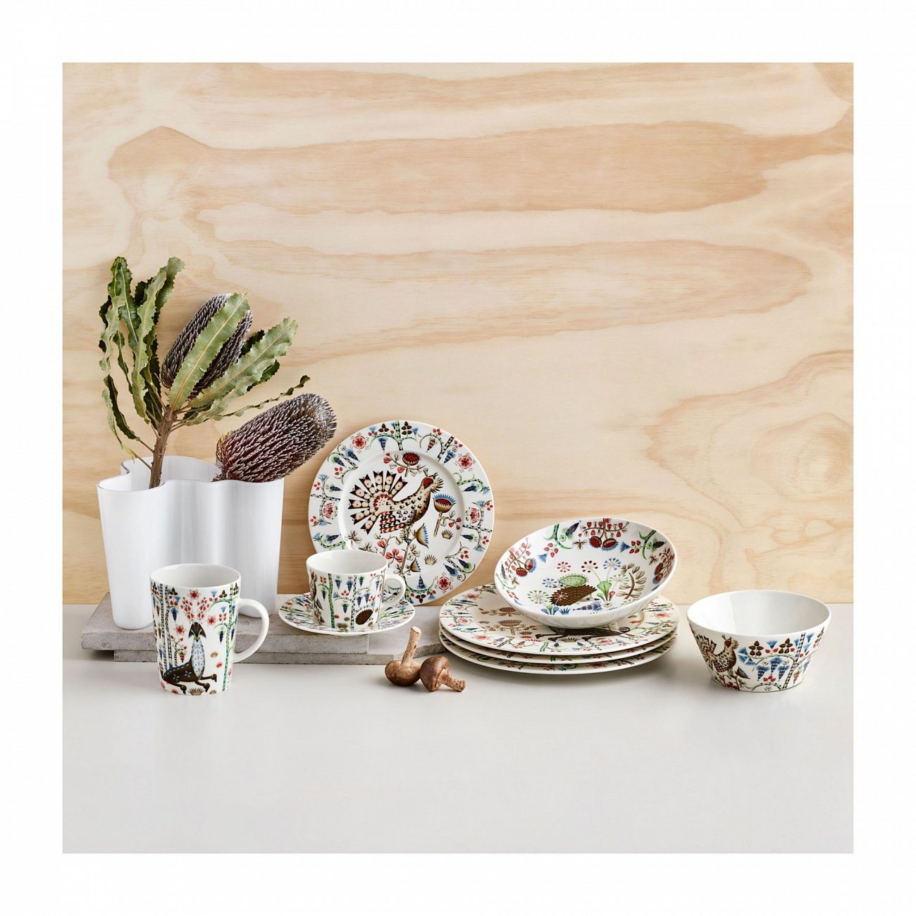 Чаша фарфоровая 600 мл бежевая Taika IITTALA ДИЗАЙНЕРСКИЕ 00-3950161 Бежевый;коричневый  - Вид №1