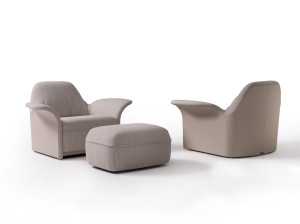 Кресло из ткани и кожи