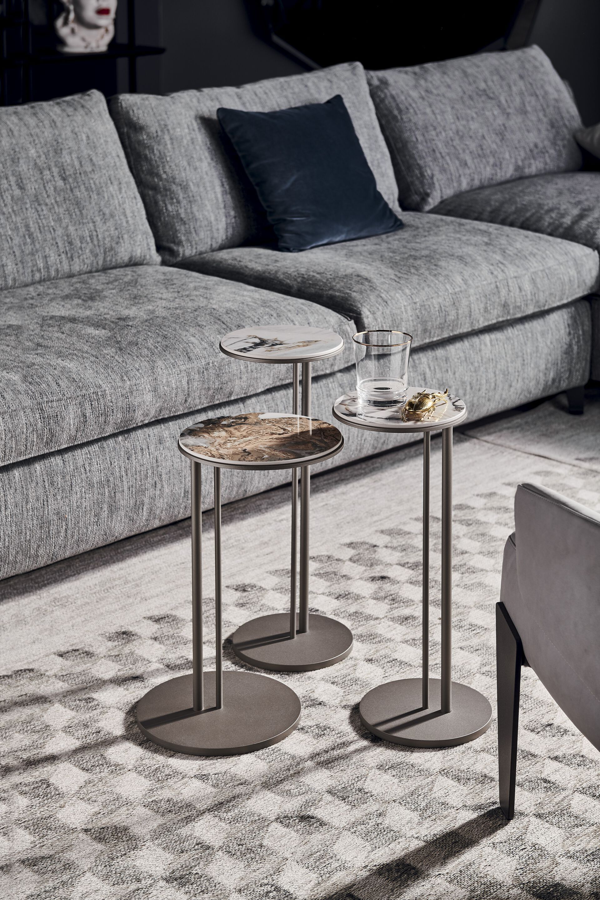 Высокий круглый журнальный столик Cattelan italia STING ARCH-00046731 - Вид №1