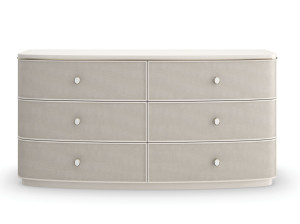 Деревянный комод