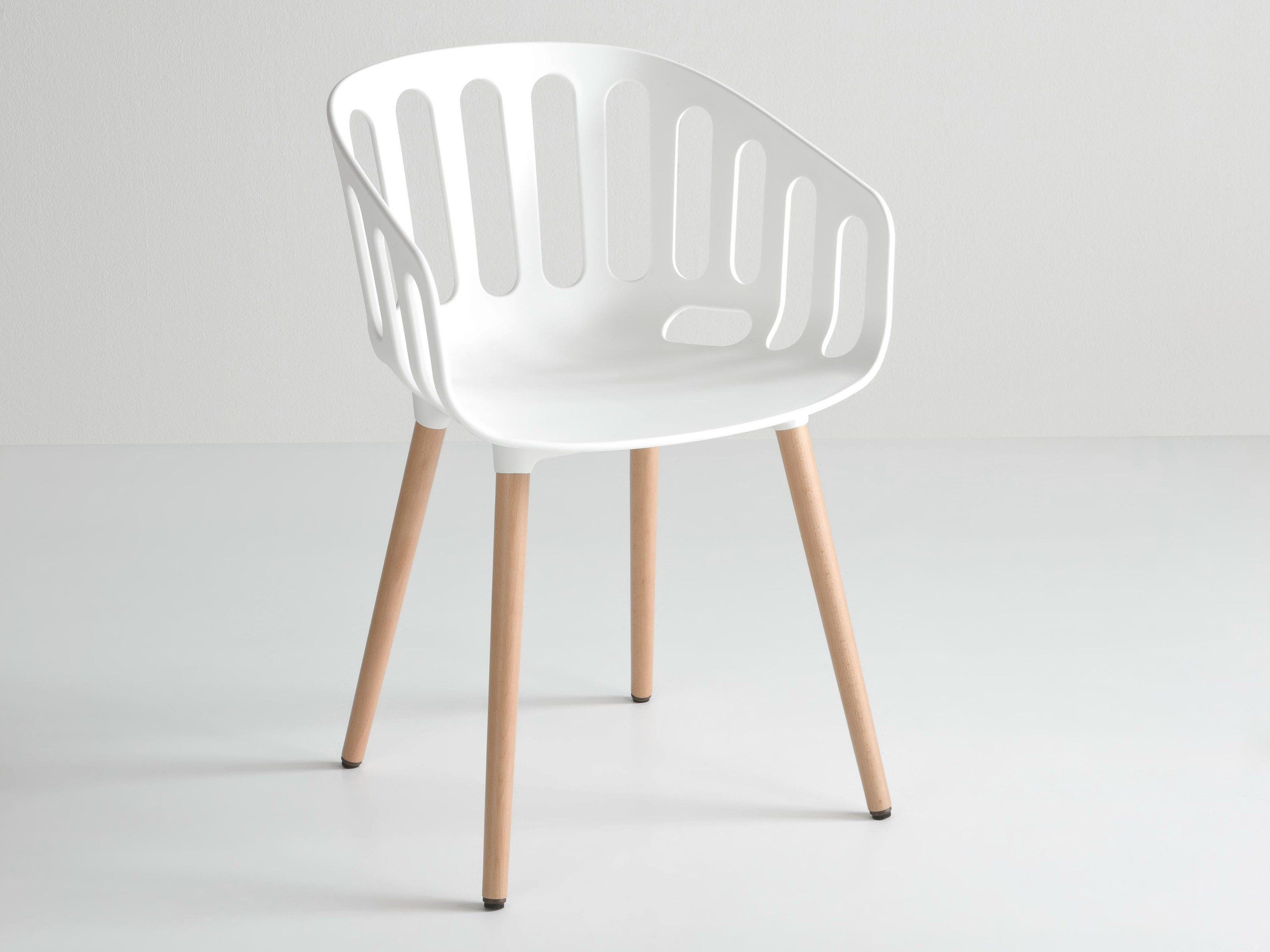 Стул из инженерного пластика с подлокотниками и деревянной рамой GABER корзина ARCH-00011217 - Вид №1