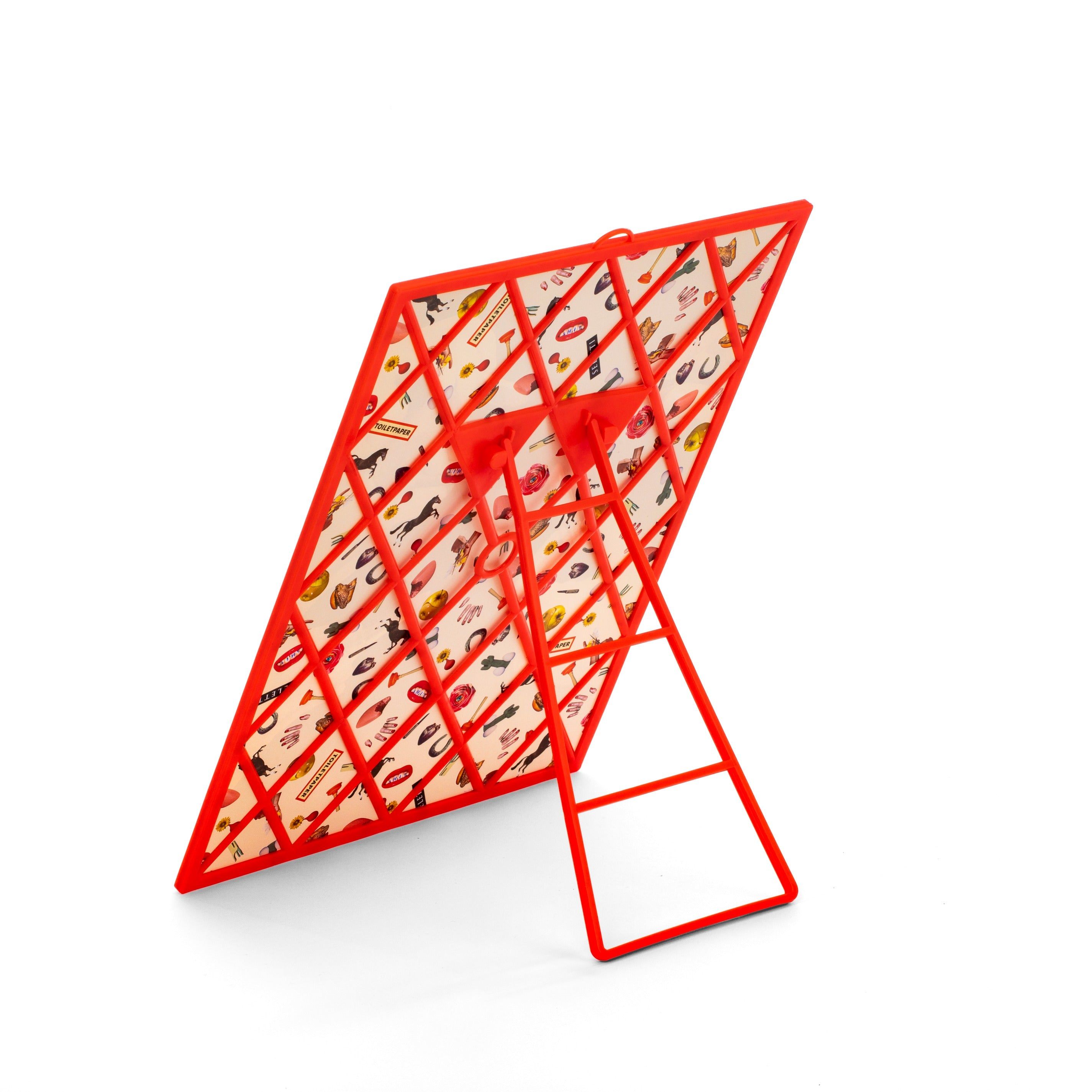 Настенное зеркало с пластиковой рамкой Seletti Seletti wears Toiletpaper ARCH-00002219 - Вид №1