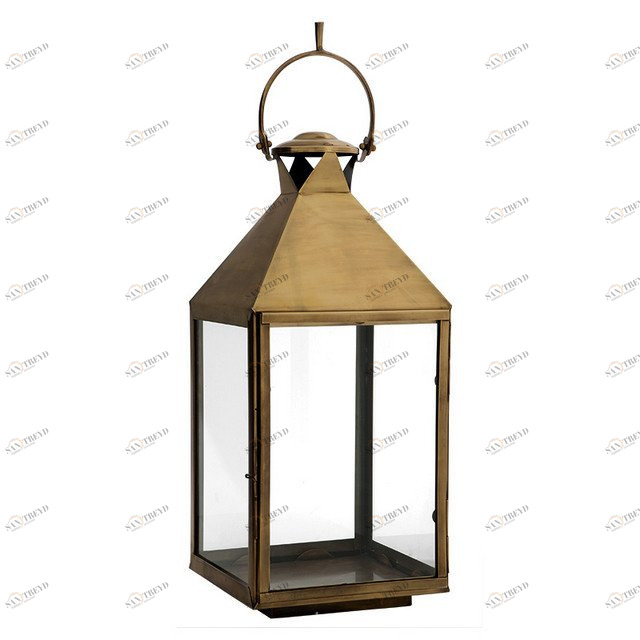 Подсвечник-фонарь металлический золотистый с ручкой Spur L от Eichholtz EICHHOLTZ EICHHOLTZ 060280 Золото 