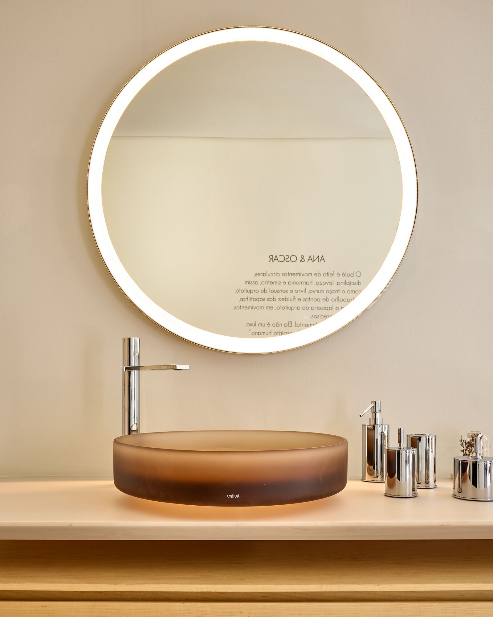 Круглый умывальник из смолы Vallvé NILO ARCH-00008177 - Вид №2