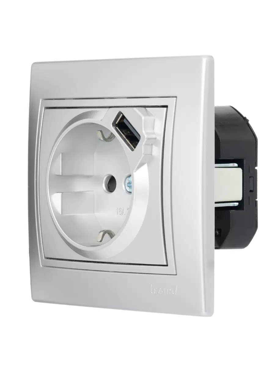 MIRA Розетка сз + USB разъём серебро LEZARD 701-1010-181 - Вид №2