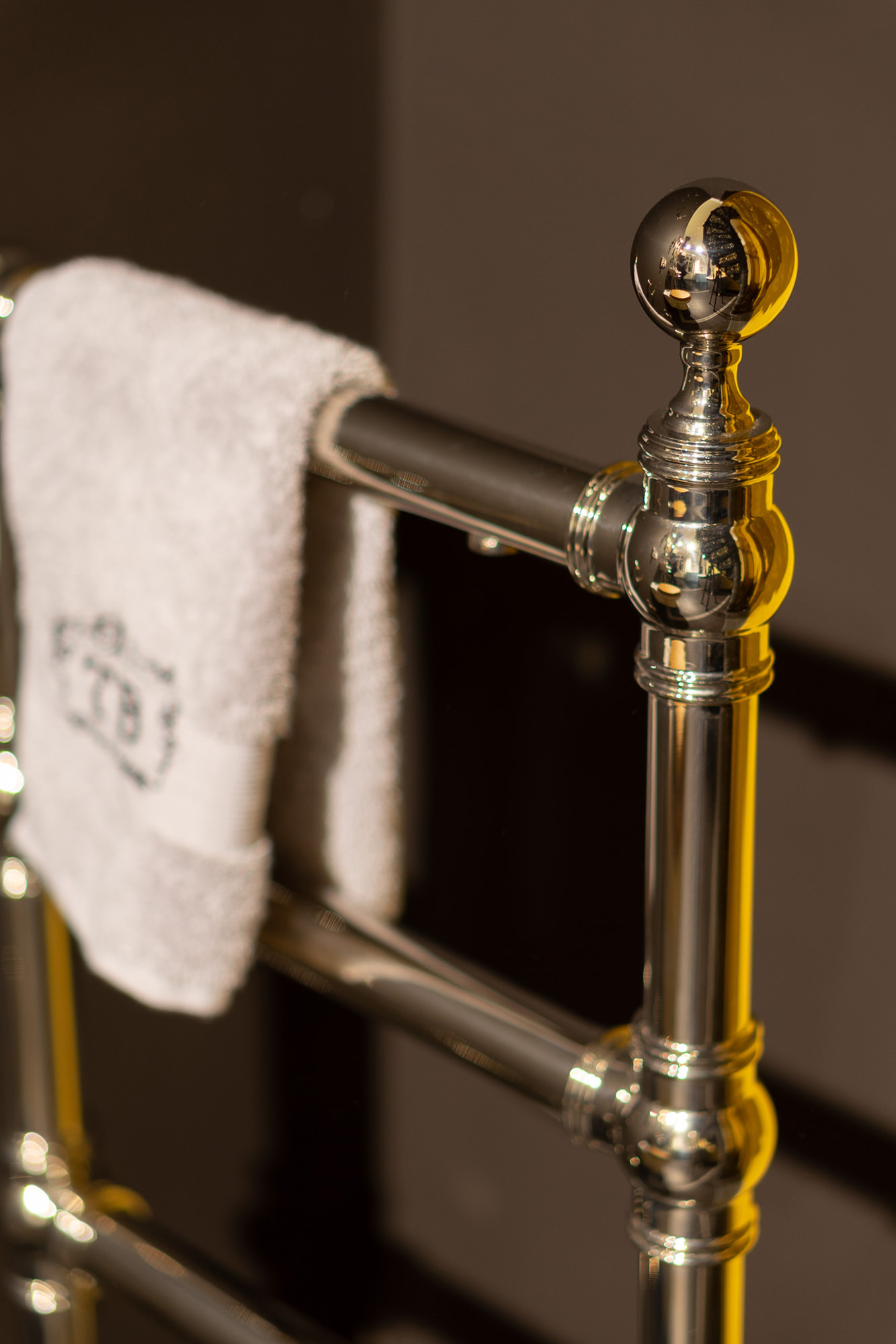 Traditional bathrooms Подогреватель полотенец CARLTON Og004.nk  - Вид №1